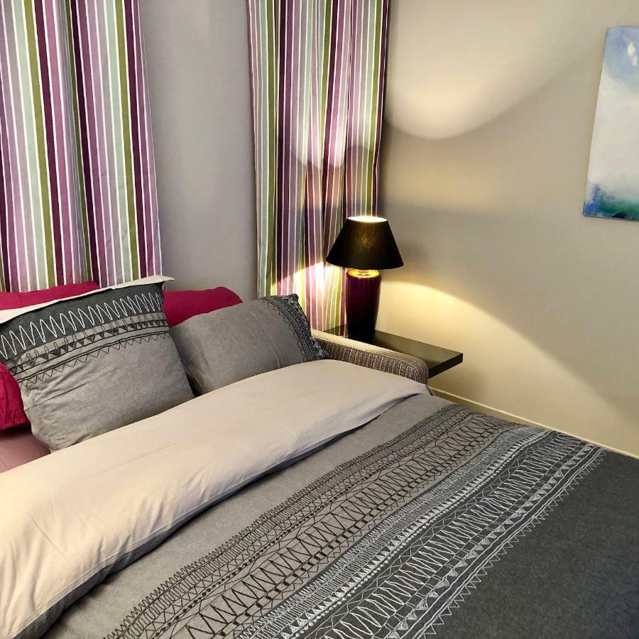 Appartement Versailles Quartier Notre Dame Au Pied Du Chateau Avec Parking Exterior photo